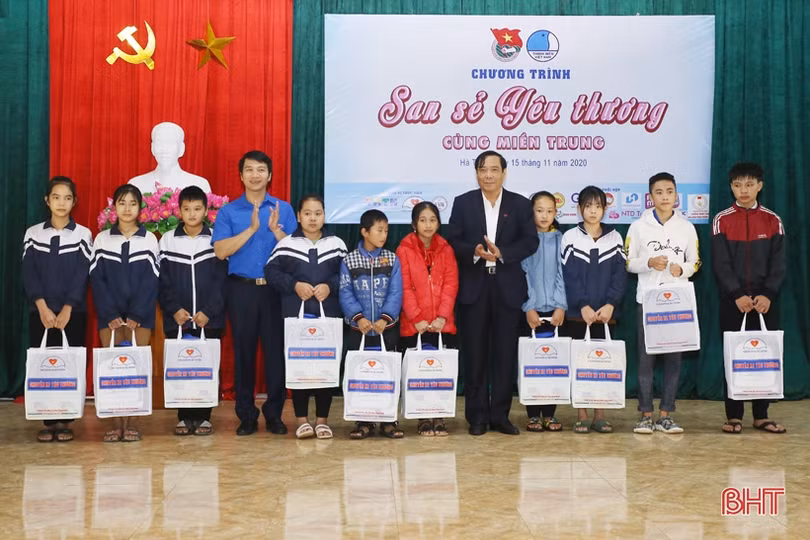 San sẻ yêu thương cùng miền Trung