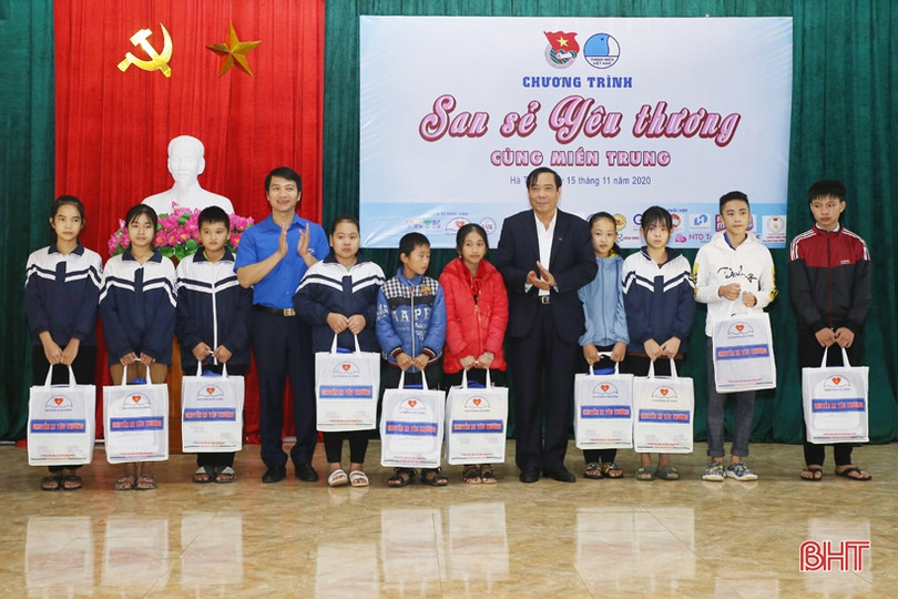 San sẻ yêu thương cùng miền Trung