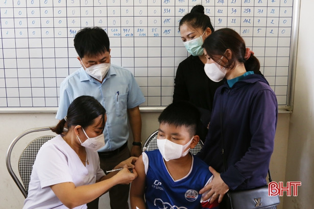 Rà soát, tuyên truyền, vận động người dân tiêm vắc-xin phòng COVID-19