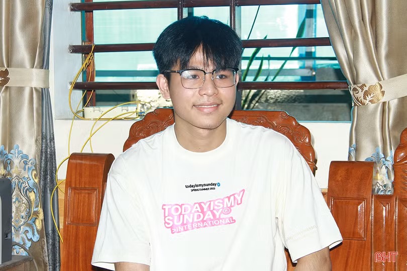 Nam sinh Hà Tĩnh vượt khó, giành 4 suất học bổng từ Mỹ