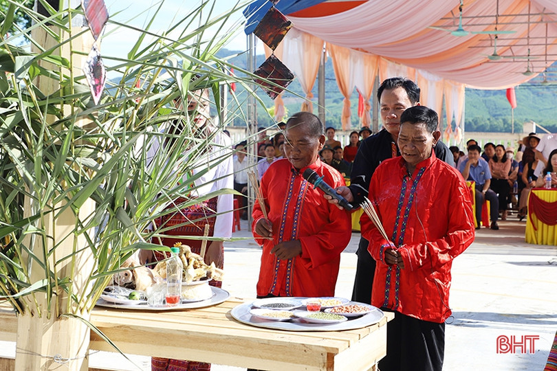 Vui Tết Lấp lỗ cùng đồng bào dân tộc Chứt ở Hà Tĩnh