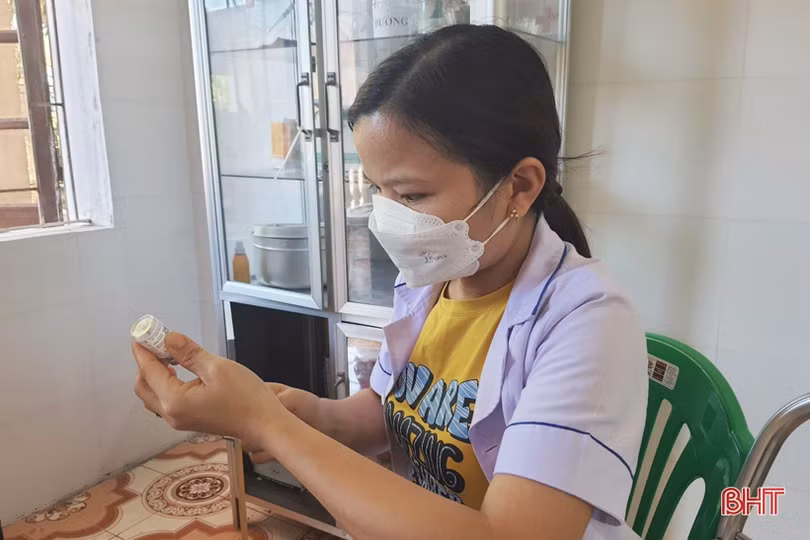 Vào cuộc quyết liệt, tăng tỷ lệ tiêm vắc-xin phòng COVID-19 tại Hà Tĩnh