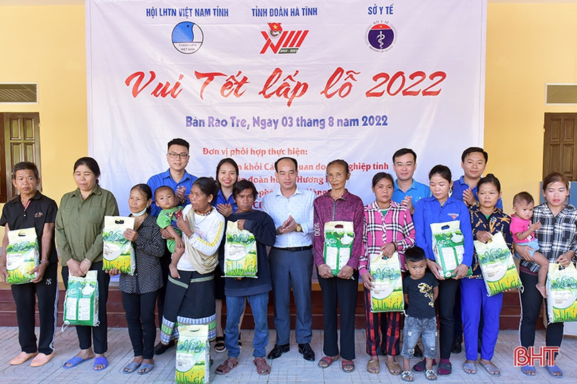 Nhiều hoạt động ý nghĩa hỗ trợ đồng bào dân tộc Chứt đón Tết Lấp lỗ