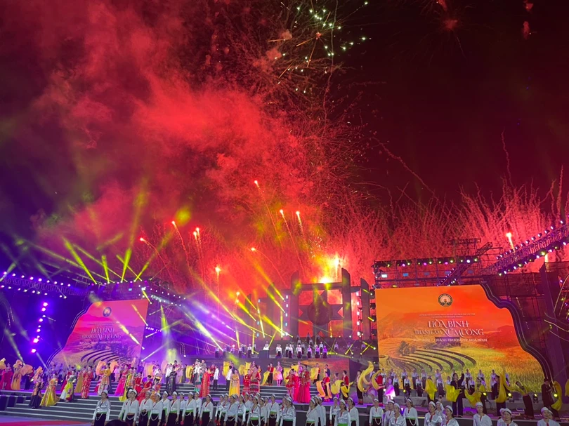 Đặc sắc Chương trình nghệ thuật “Hòa Bình - Thanh âm xứ Mường” và Carnival năm 2022