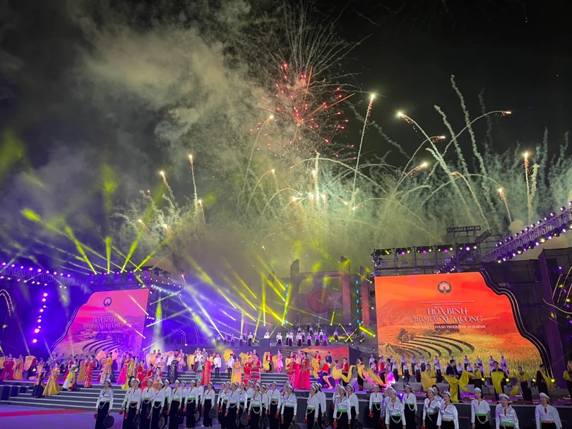 Đặc sắc Chương trình nghệ thuật “Hòa Bình - Thanh âm xứ Mường” và Carnival năm 2022