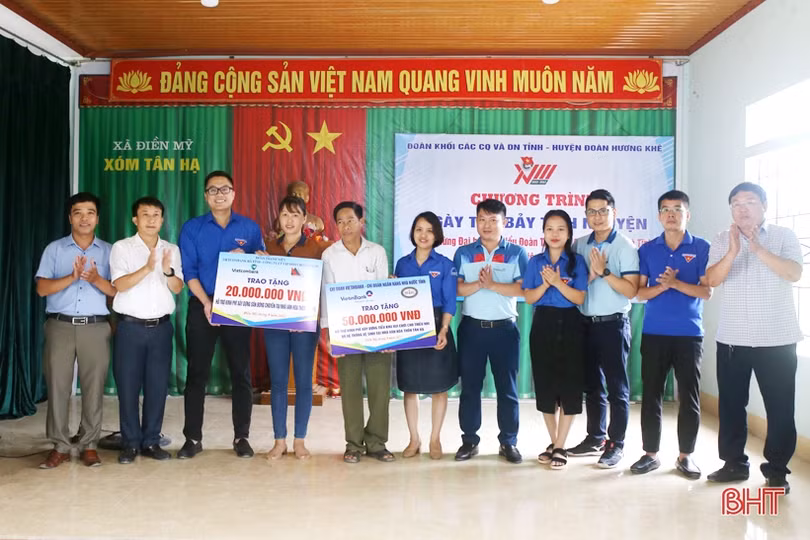 Cán bộ, đoàn viên chung sức hỗ trợ xã Điền Mỹ xây dựng nông thôn mới