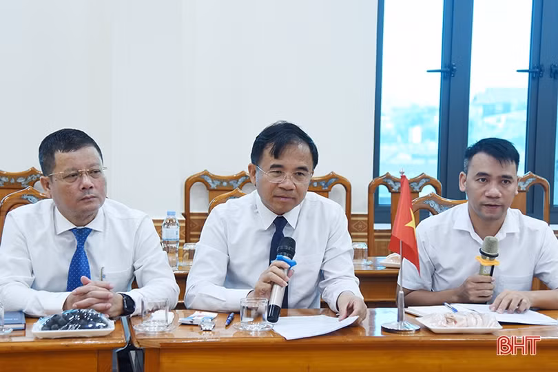 Hà Tĩnh - Bolykhămxay tăng cường hợp tác sản xuất nấm, nuôi hươu