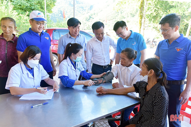 Nhiều hoạt động ý nghĩa hỗ trợ đồng bào dân tộc Chứt đón Tết Lấp lỗ