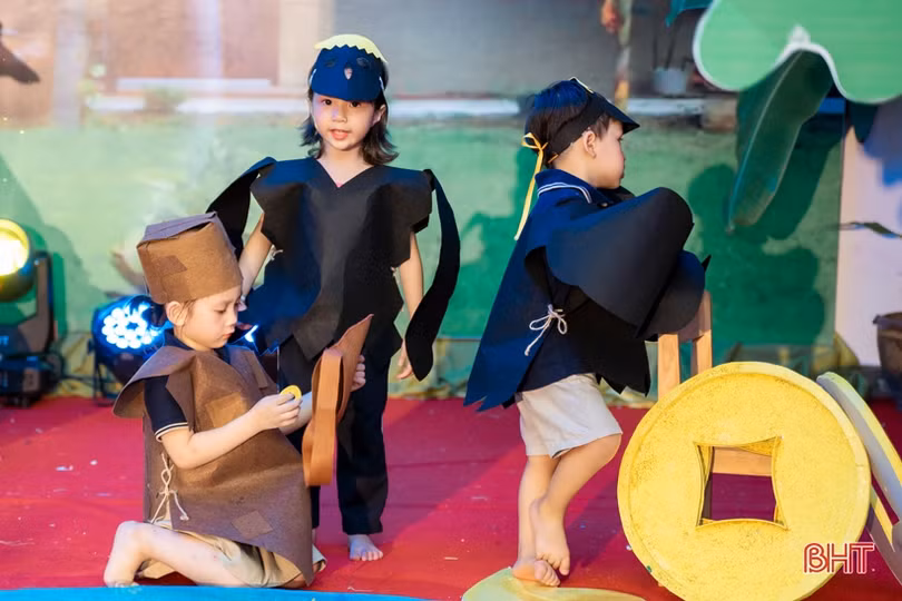 Học sinh Trường Mầm non Trung Kiên hào hứng với “Lời thì thầm cổ tích”