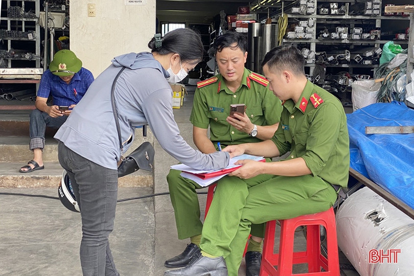 Xử phạt 40 trường hợp lấn chiếm hành lang ATGT đô thị Thạch Hà