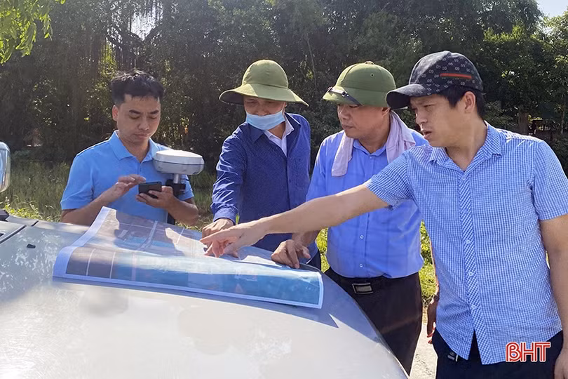 Hoàn thành bàn giao mốc GPMB tuyến chính và tuyến kết nối cao tốc Bắc - Nam qua Hà Tĩnh