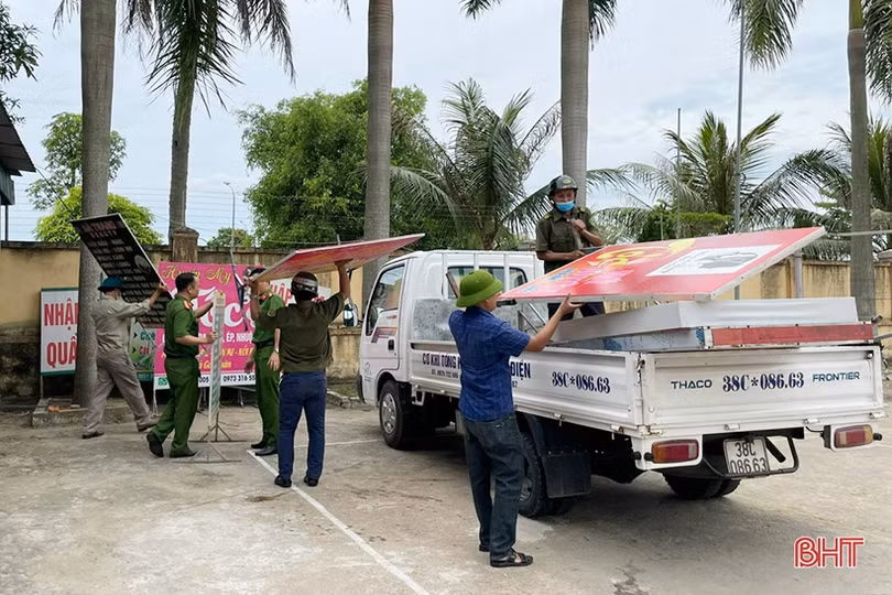 Xử phạt 40 trường hợp lấn chiếm hành lang ATGT đô thị Thạch Hà