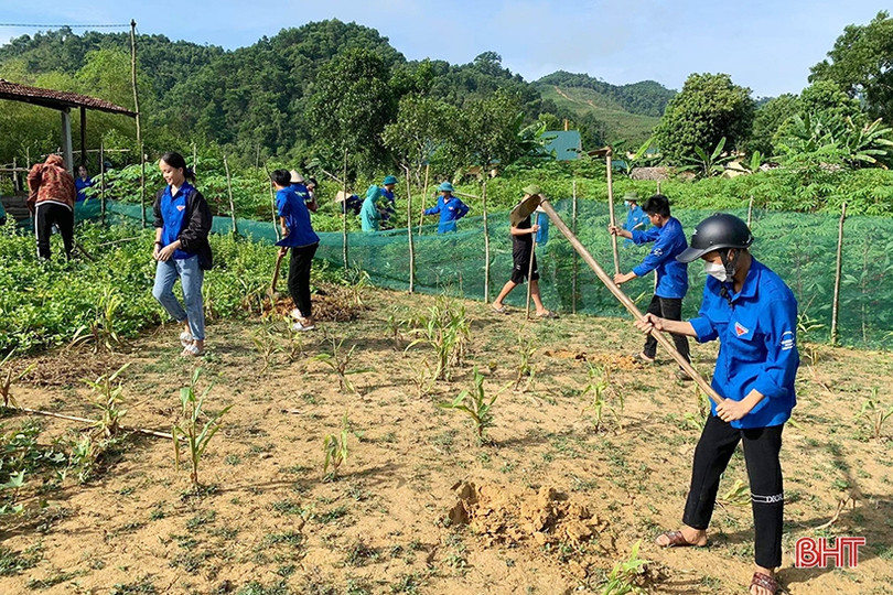 Nhiều hoạt động ý nghĩa hỗ trợ đồng bào dân tộc Chứt đón Tết Lấp lỗ