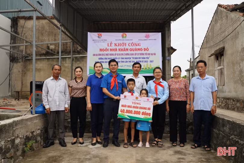 Tuổi trẻ TP Hà Tĩnh hỗ trợ xây dựng các công trình cho thiếu nhi 