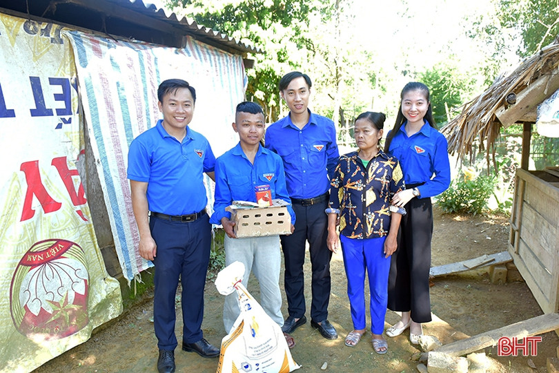 Nhiều hoạt động ý nghĩa hỗ trợ đồng bào dân tộc Chứt đón Tết Lấp lỗ