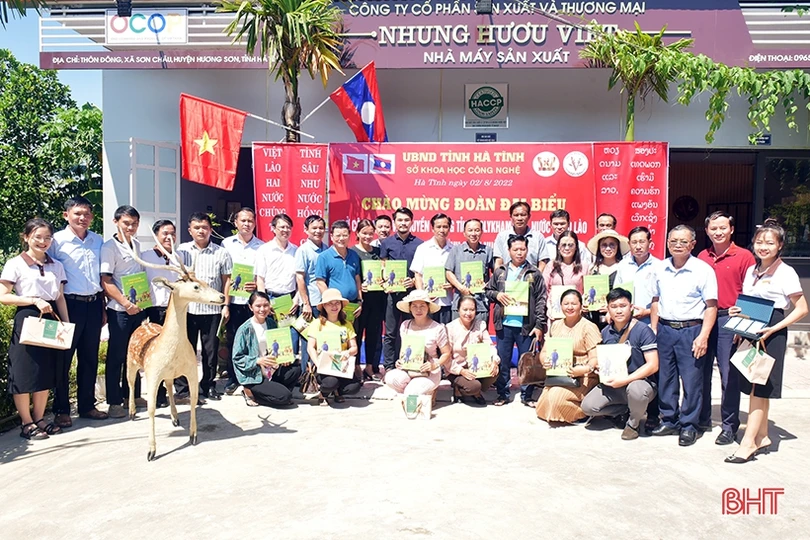 Đoàn công tác tỉnh Bôlykhămxay tham quan, học tập kinh nghiệm chăn nuôi hươu sao ở Hà Tĩnh