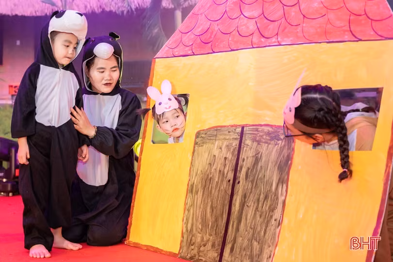 Học sinh Trường Mầm non Trung Kiên hào hứng với “Lời thì thầm cổ tích”