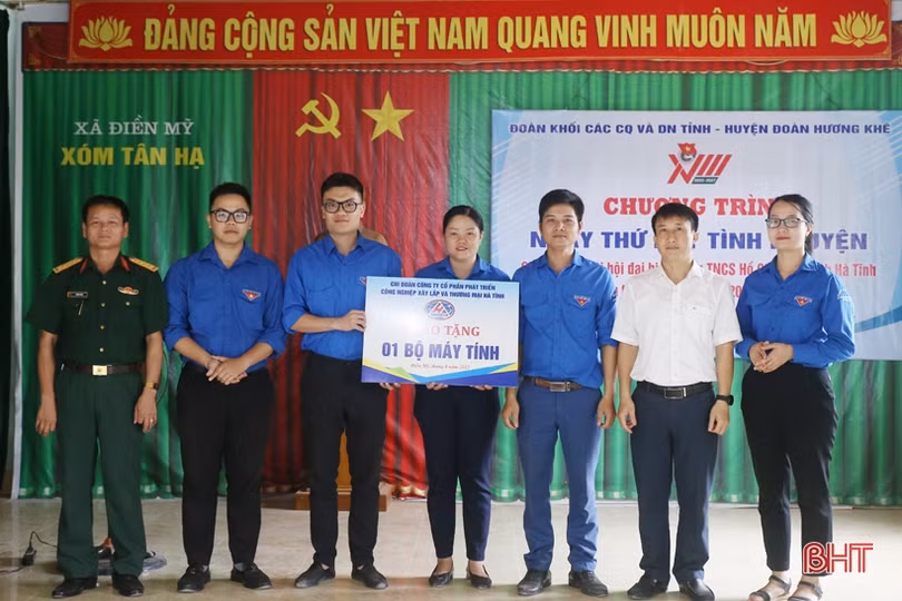 Cán bộ, đoàn viên chung sức hỗ trợ xã Điền Mỹ xây dựng nông thôn mới