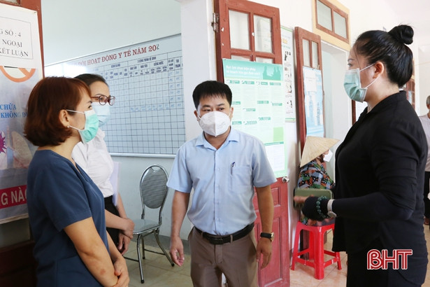 Rà soát, tuyên truyền, vận động người dân tiêm vắc-xin phòng COVID-19