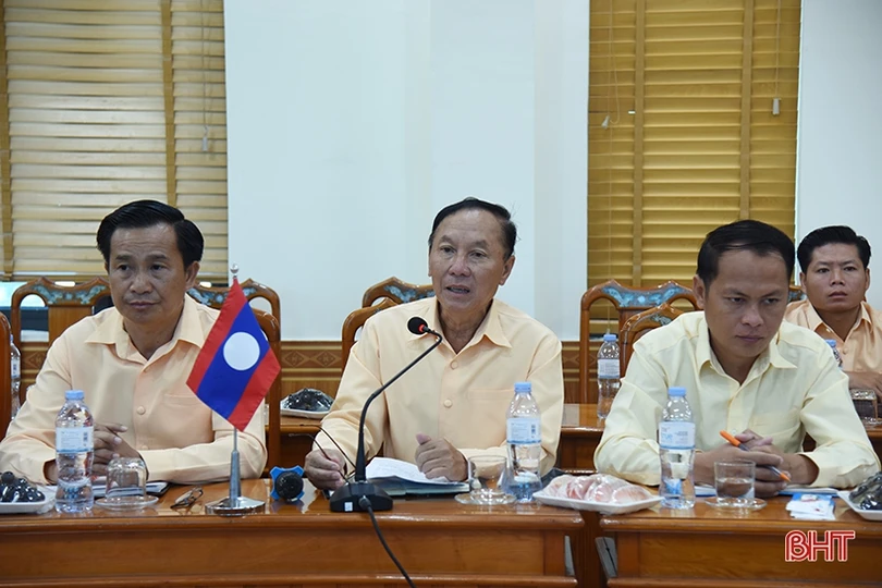 Hà Tĩnh - Bolykhămxay tăng cường hợp tác sản xuất nấm, nuôi hươu