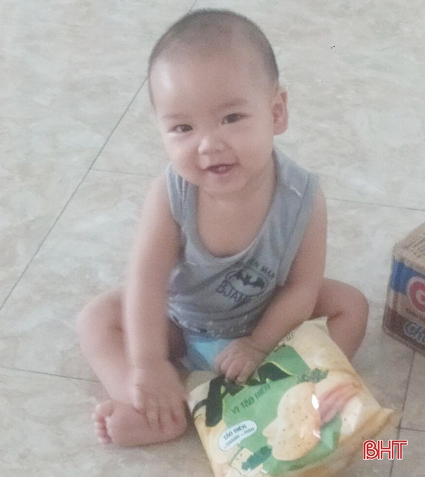 Xúc động hình ảnh các em nhỏ Tân Lâm Hương trong khu cách ly tập trung