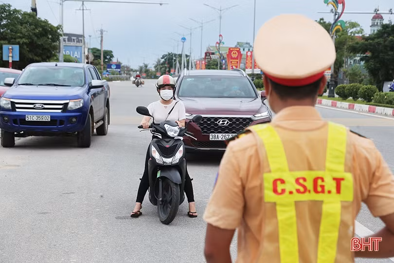 “Căng mình” chốt chặn các cửa ngõ ra - vào thành phố Hà Tĩnh