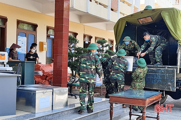 Hà Tĩnh: Chuẩn bị mặt bằng xây dựng khu điều trị bệnh nhân Covid-19 nhẹ