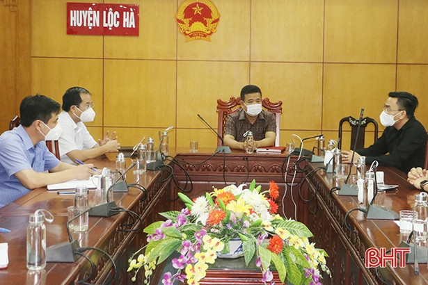 Hoàn thiện kỹ lưỡng các chốt phong tỏa khu vực có 3 bệnh nhân sinh sống ở Lộc Hà