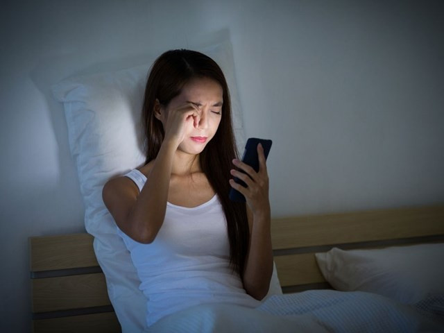 Thời điểm nguy hiểm nhất trong ngày, bạn không nên dùng điện thoại