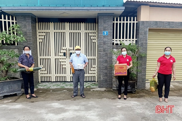 Xem nông dân Hà Tĩnh tiếp sức cho công tác phòng, chống Covid-19