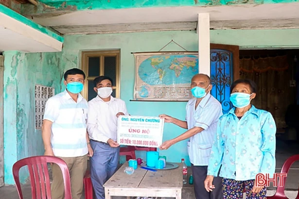 Người dân Kỳ Anh gửi gắm tình cảm, nguồn lực cho cuộc chiến chống dịch