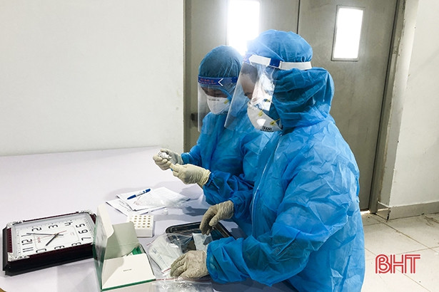 Xác định 52 trường hợp F2 tại Công ty May mặc xuất khẩu Apparetech Hà Tĩnh