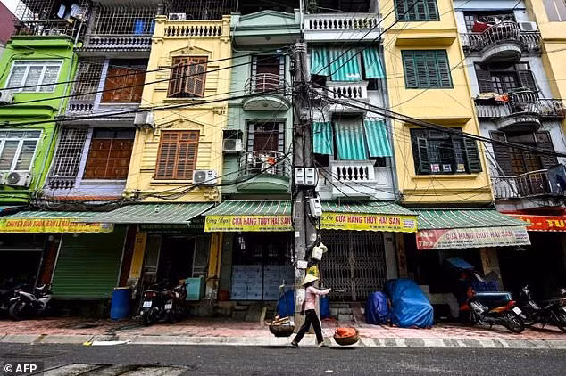 Những ngôi nhà ống Việt Nam trên báo Pháp