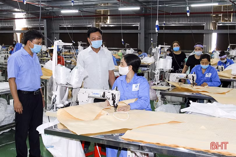 Đức Thọ: Nỗ lực không để dịch Covid-19 xâm nhập khu, cụm công nghiệp