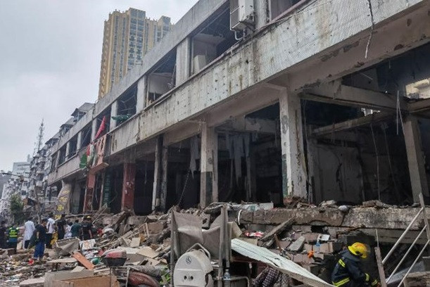 Nổ lớn ở Trung Quốc, 12 người chết