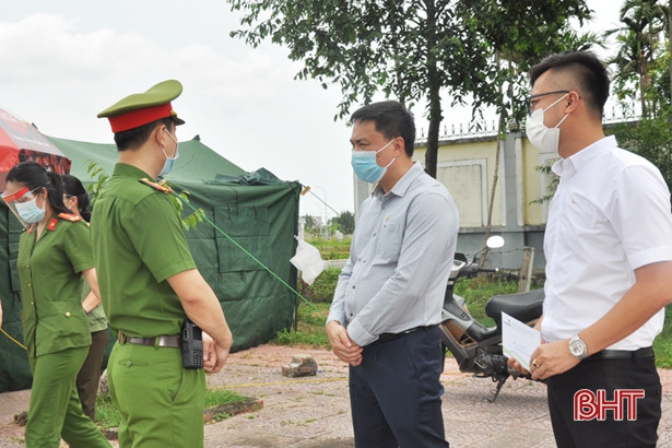 Vietcombank Hà Tĩnh động viên lực lượng làm nhiệm vụ phòng dịch