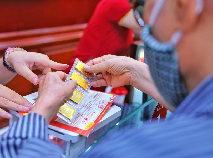 Giá vàng sáng 7/6 giảm 200.000 đồng/lượng