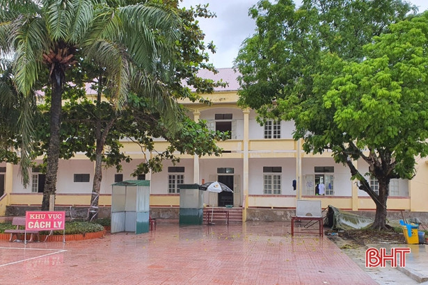 BVĐK tỉnh Hà Tĩnh tăng cường bác sỹ cho bệnh viện Cầu Treo điều trị bệnh nhân Covid-19