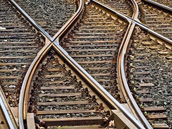 Pakistan: Hai đoàn tàu cao tốc đâm nhau, ít nhất 30 người thiệt mạng