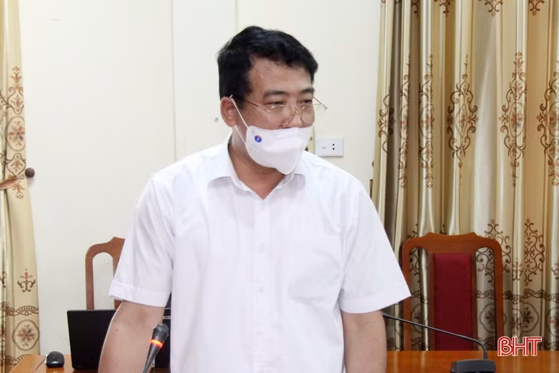 Chủ tịch UBND tỉnh: Hương Sơn cần khẩn trương truy vết các trường hợp liên quan đến 9 ca bệnh