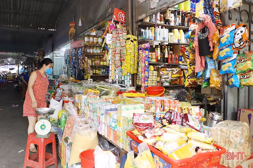 Dịch vụ không thiết yếu dừng hoạt động, hàng nhu yếu phẩm tiếp tục phục vụ Nhân dân