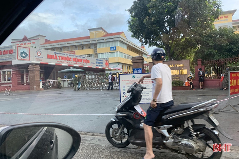 Phong tỏa tạm thời Bệnh viện Đa khoa Hà Tĩnh, 1 ngõ phố liên quan đến ca nghi nhiễm Covid-19