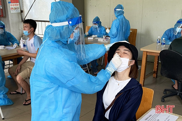 2.000 mẫu test nhanh Covid-19 của lao động Công ty Formosa Hà Tĩnh đều âm tính