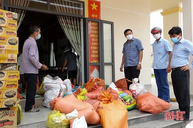 Người dân Kỳ Anh gửi gắm tình cảm, nguồn lực cho cuộc chiến chống dịch