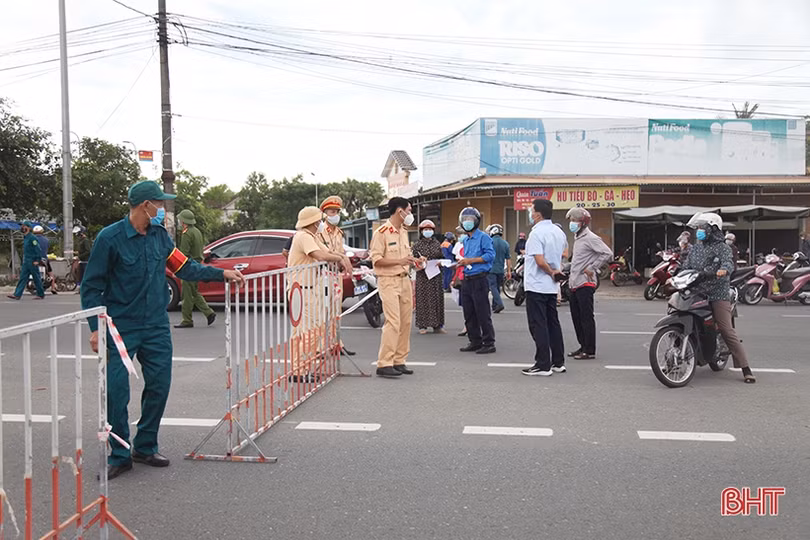 Người dân ở TP Hà Tĩnh không được phép di chuyển ra ngoài địa bàn để phòng, chống dịch