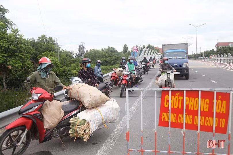 Người dân ở TP Hà Tĩnh không được phép di chuyển ra ngoài địa bàn để phòng, chống dịch