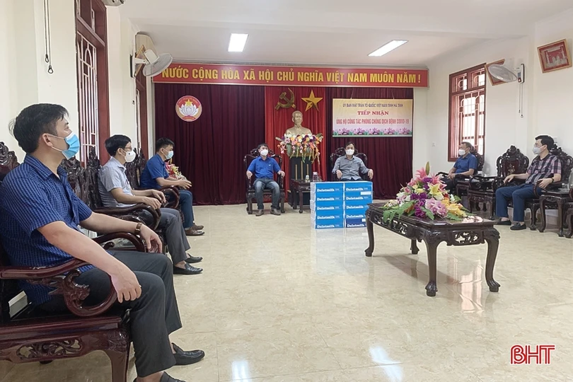 Nhiều doanh nghiệp, nhà hảo tâm hỗ trợ Hà Tĩnh phòng, chống dịch Covid-19