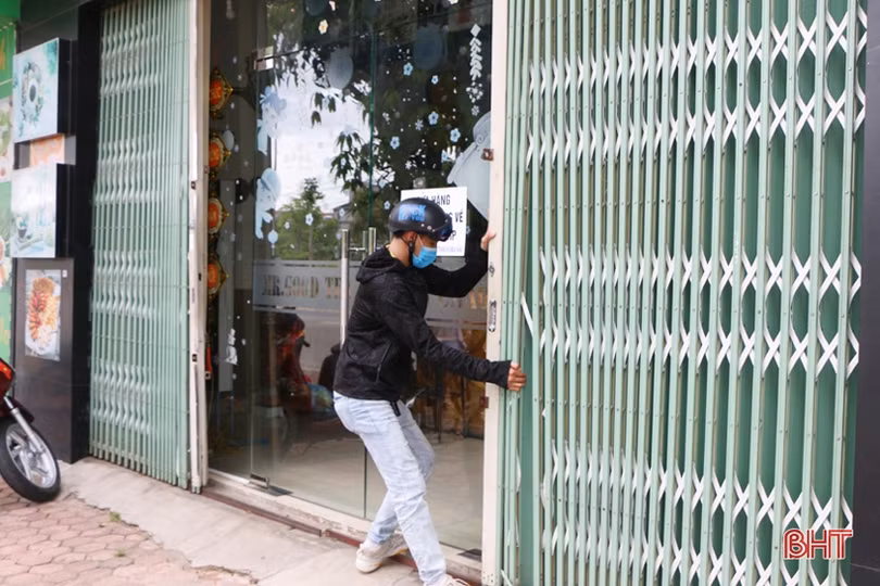 TP Hà Tĩnh trong những giờ đầu thiết lập vùng cách ly y tế