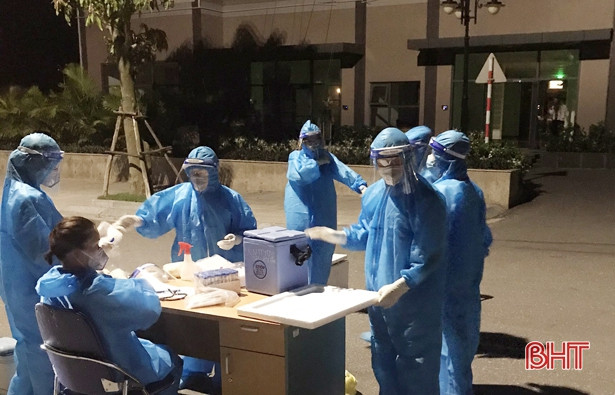 225 công dân tòa nhà C2 chung cư Vinhomes New Center âm tính lần 1 với SARS-CoV-2