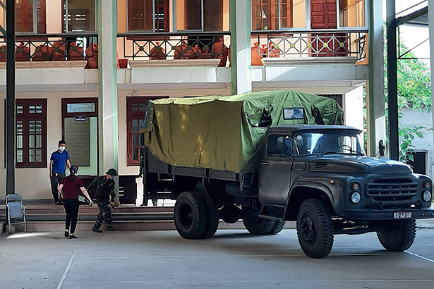 Hà Tĩnh: Chuẩn bị mặt bằng xây dựng khu điều trị bệnh nhân Covid-19 nhẹ